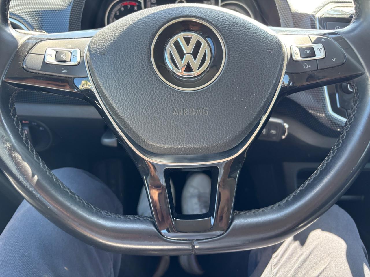 VW UP! METANO 2018 FULL OPT