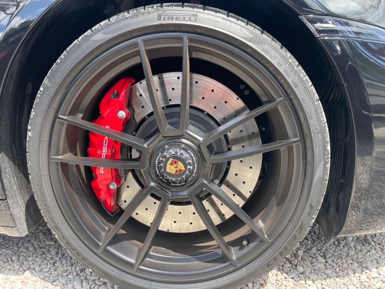 Porsche 911 Carrera 4 GTS Cabriolet