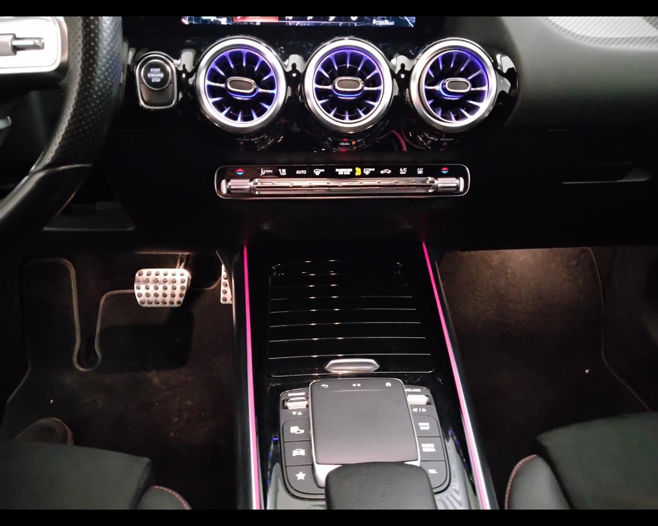 Mercedes-Benz GLA-H247 2020 - GLA 250 e phev (eq-power) Premium auto