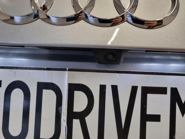 AUDI Q3 35 TDI S tronic Business Advanced