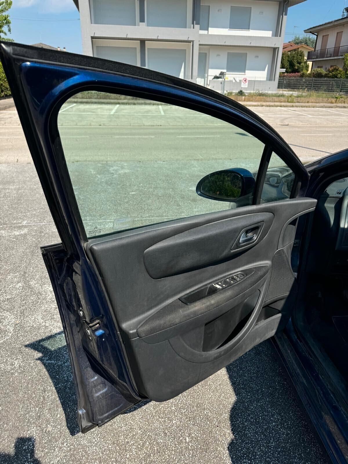 Citroen C4 1.6 HDi 90CV Elegance