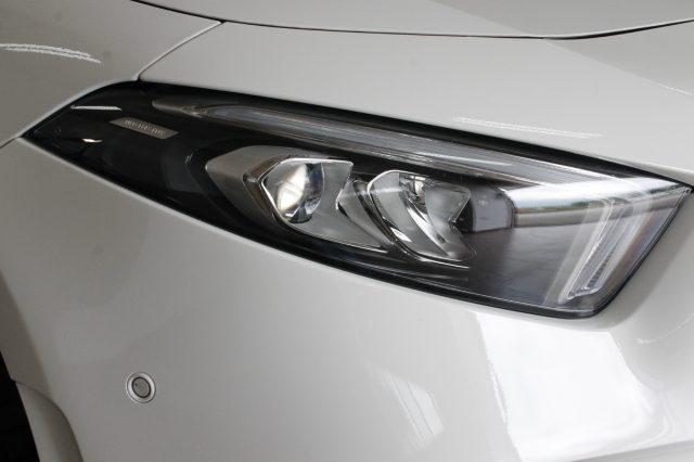 MERCEDES-BENZ A 180 dAutomatic AMGLine Premium Night Edition Uniprop.