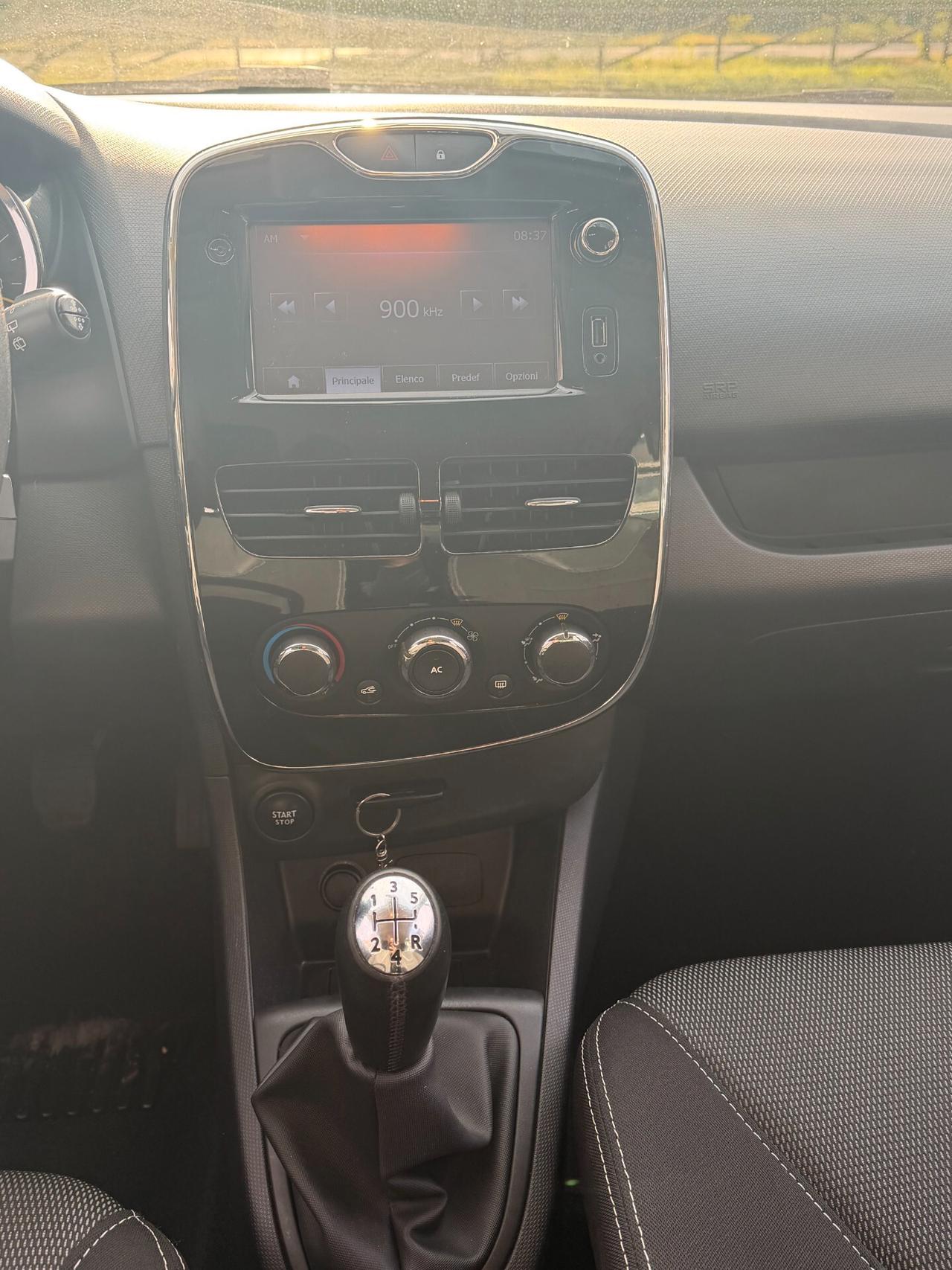 Renault Clio 1.2 Neopatentati