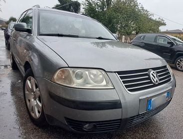 Volkswagen Passat 1.9 TDI/130 CV cat Var. H.line