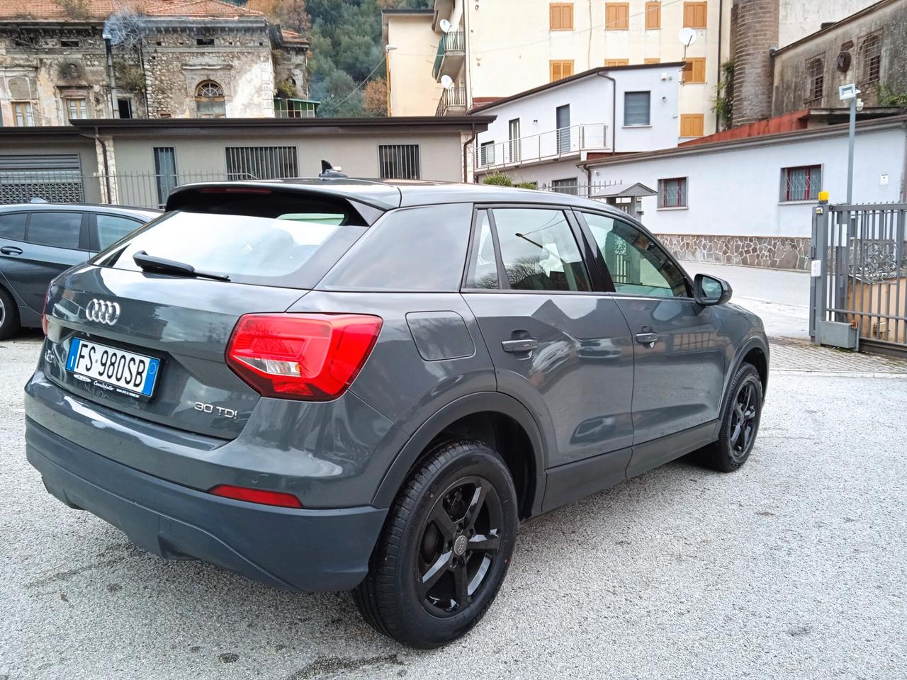 Audi Q2 / 1.6 TDI S tronic Admired