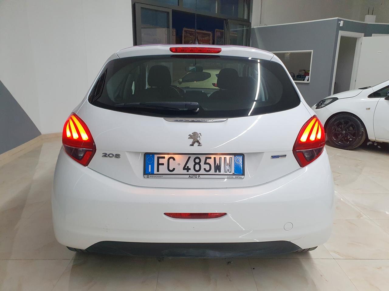 Peugeot 208 1.2 PureTech 82cv Allure 2016