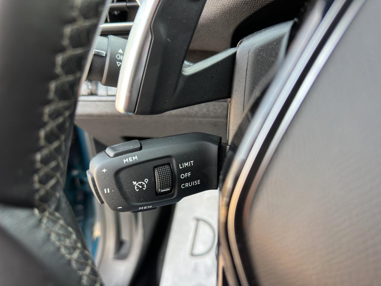 Peugeot 3008 BlueHDi 130 S&S EAT8 Allure