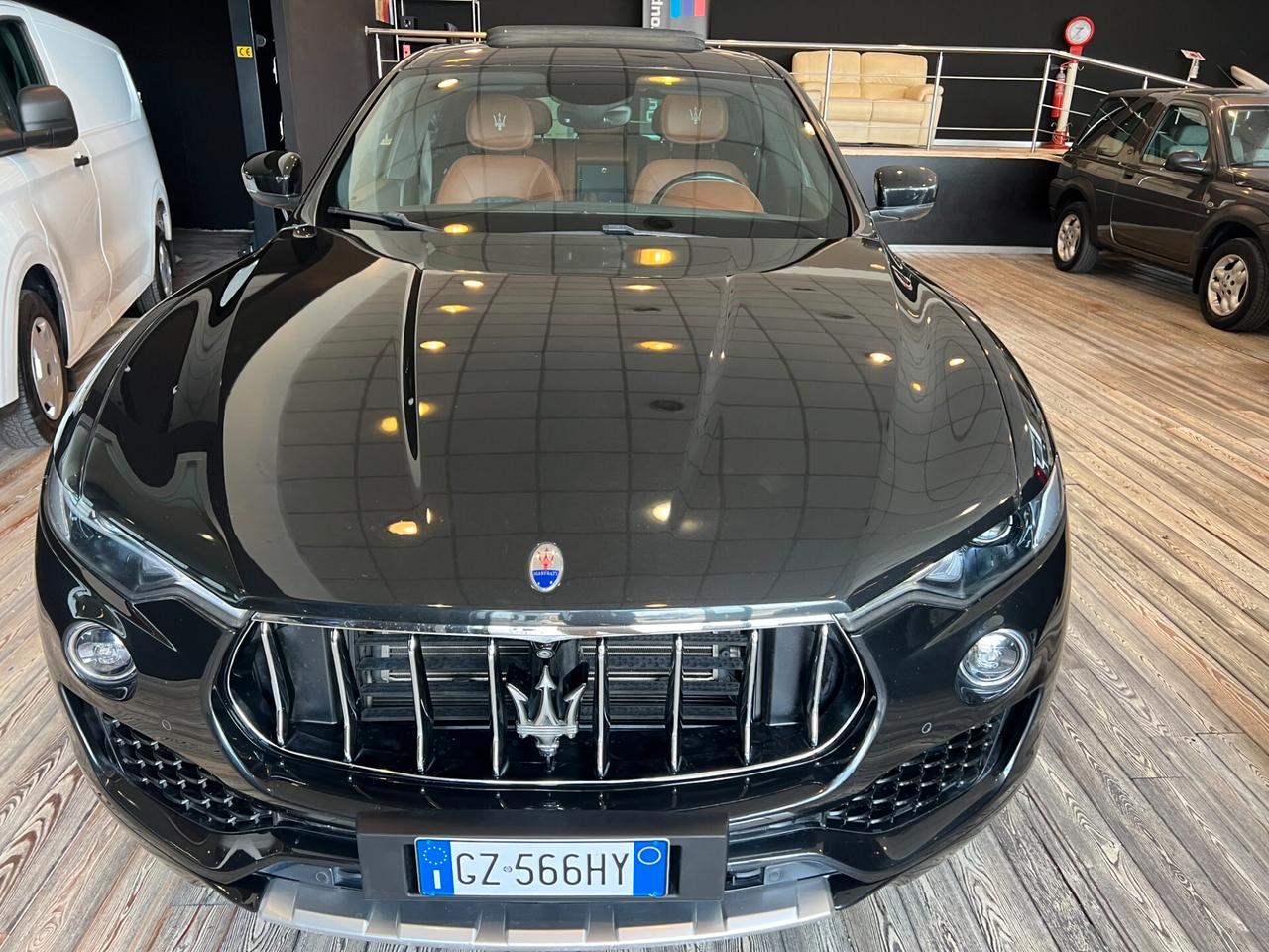 Maserati Levante AWD GRANLUSSO / UNICO PROPRIETARIO