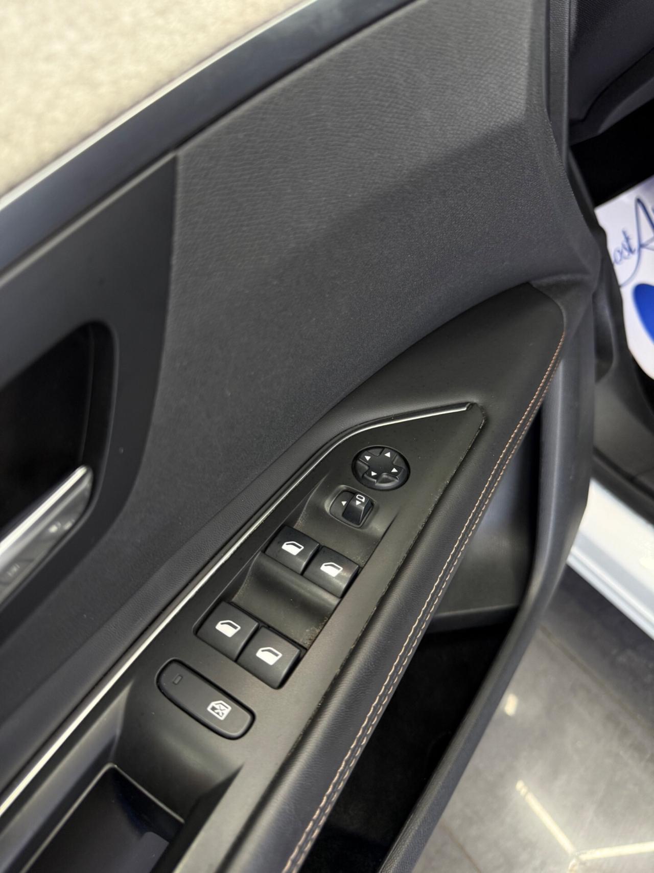 Peugeot 3008 BlueHDi 180 CV EAT8 GT 2018