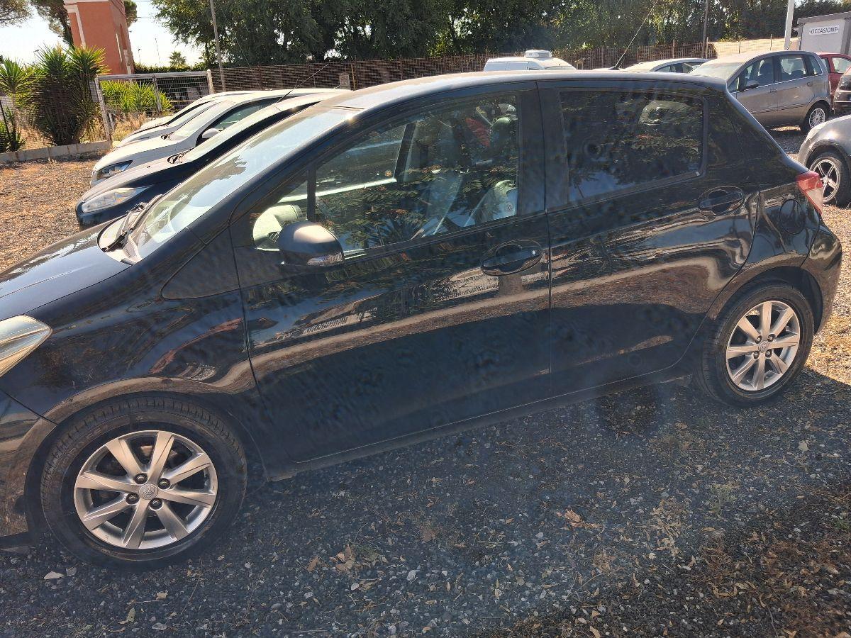 TOYOTA - Yaris - 1.4 D-4D 5p. Active