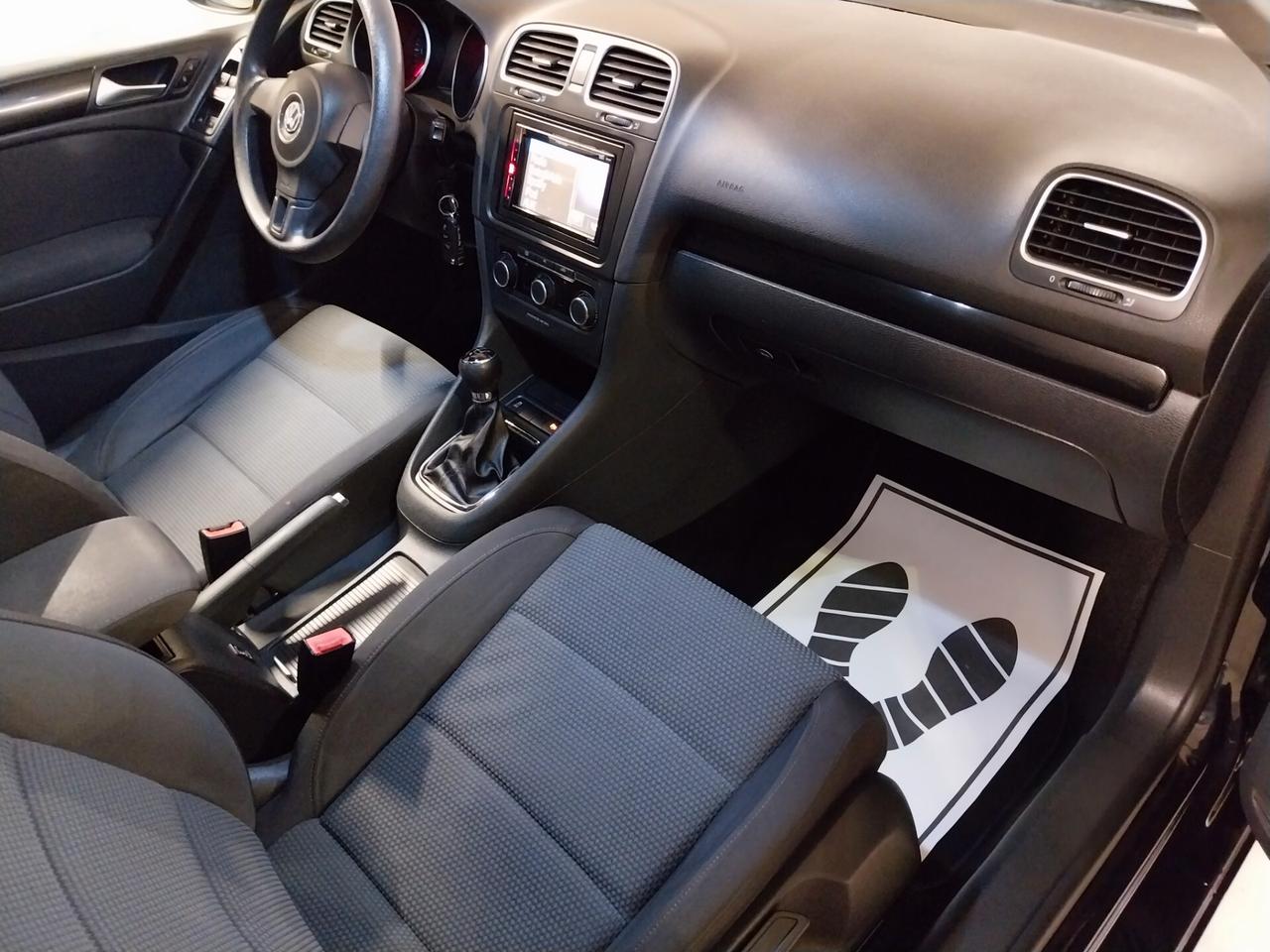 Volkswagen Golf Business 1.6 TDI 5p. Highline - ok neopatentati