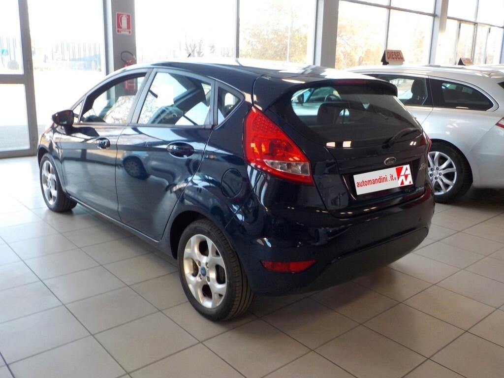 Ford Fiesta 1.2 60CV 5p. Titanium . Guidabile da neopatentati.