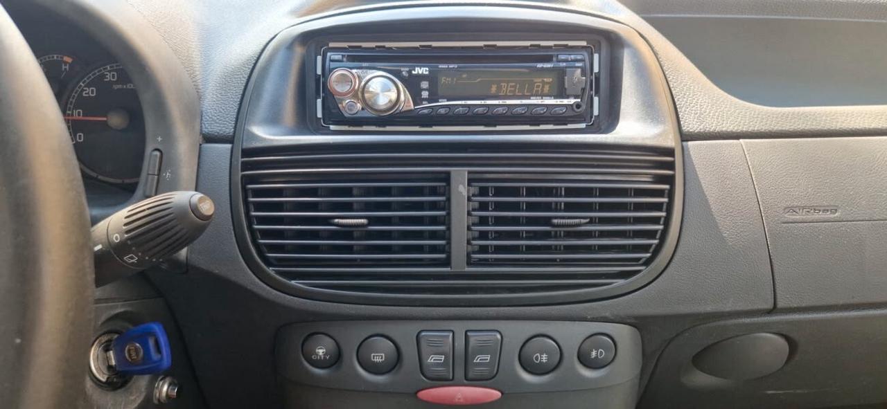 Fiat Punto 1.3 Mjt 70Cv 5P Unico Proprietario-2005