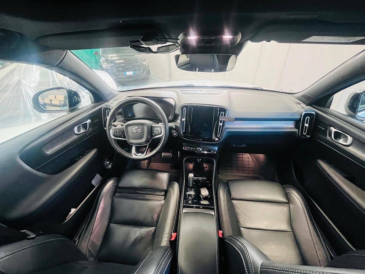 Volvo XC40 D4 AWD Geartronic R-design