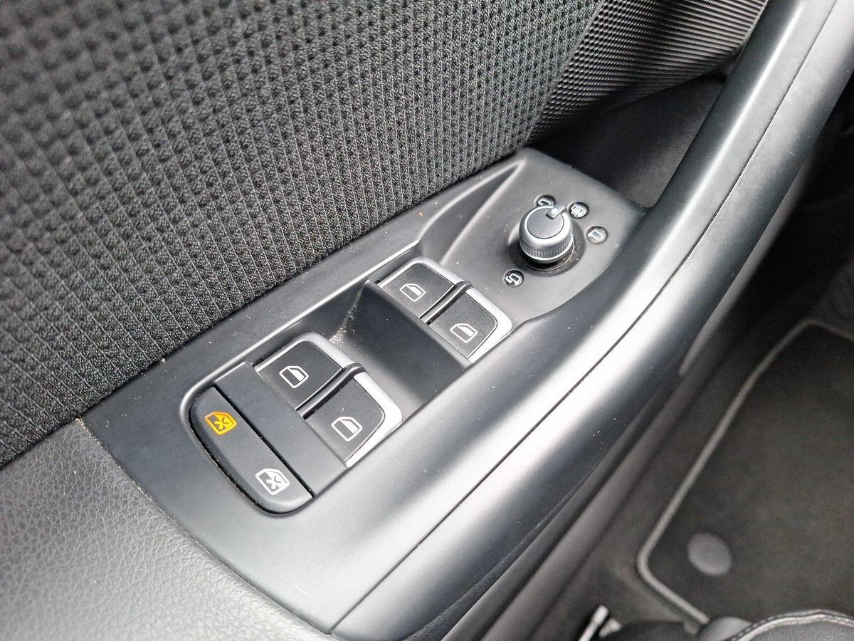 AUDI Q3 20 TDI 150 CV. E6 S-LINE FULL