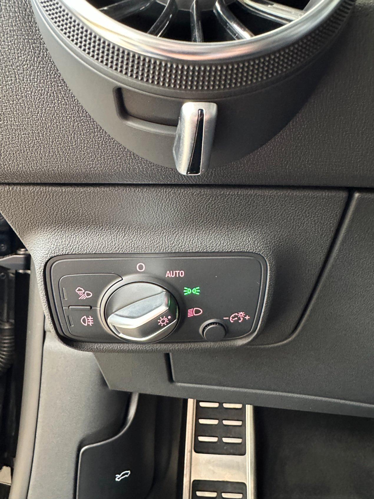 Audi TT Coupe 45 2.0 tfsi s-tronic-Matrix-19"-Camera-Carplay-Keyless