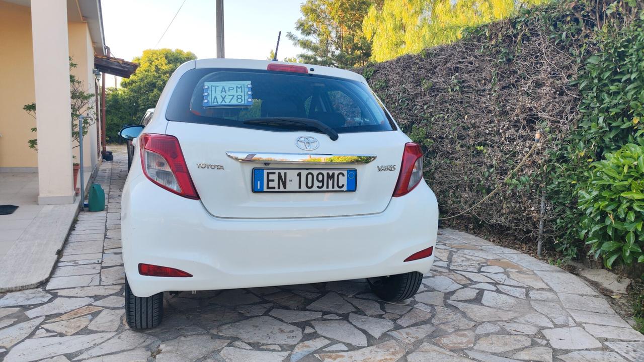 Toyota Yaris 1.4 D-4D 5 porte Lounge