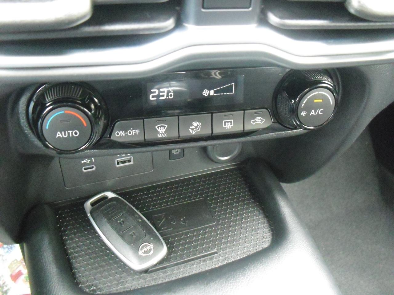 Nissan Juke 1.0 DIG-T 114 CV N-Connecta, 11.000 KM, PARI AL NUOVO!!