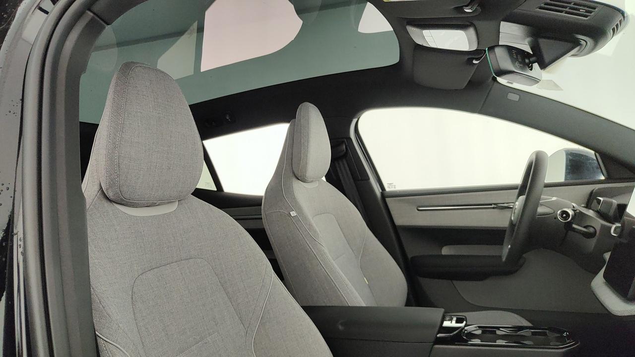 VOLVO EX30 Single Motor Extended Range Ultra rwd