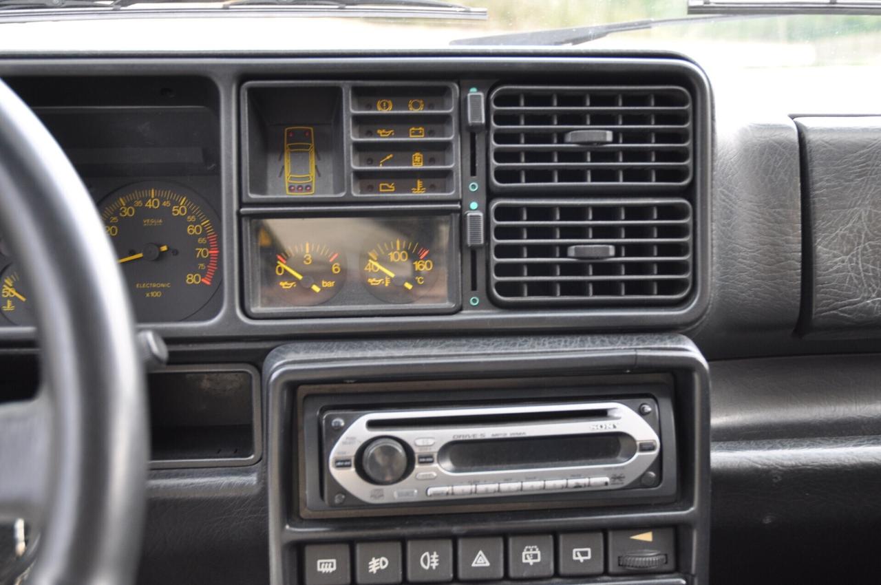 Lancia Delta 2.0i.e. turbo HF integrale 8V (ASI TARGA ORO)