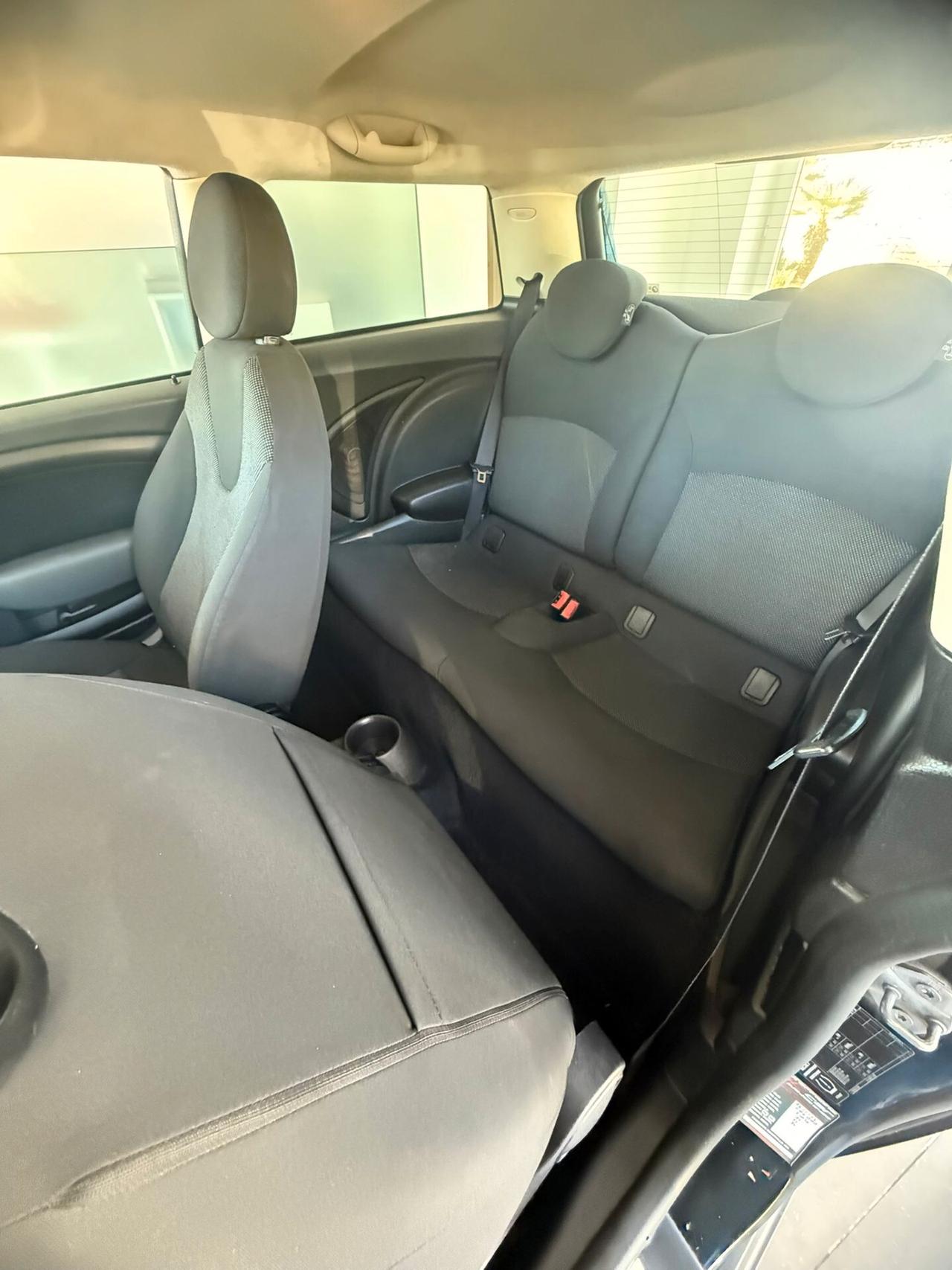 Mini Cooper 1.6 16V D