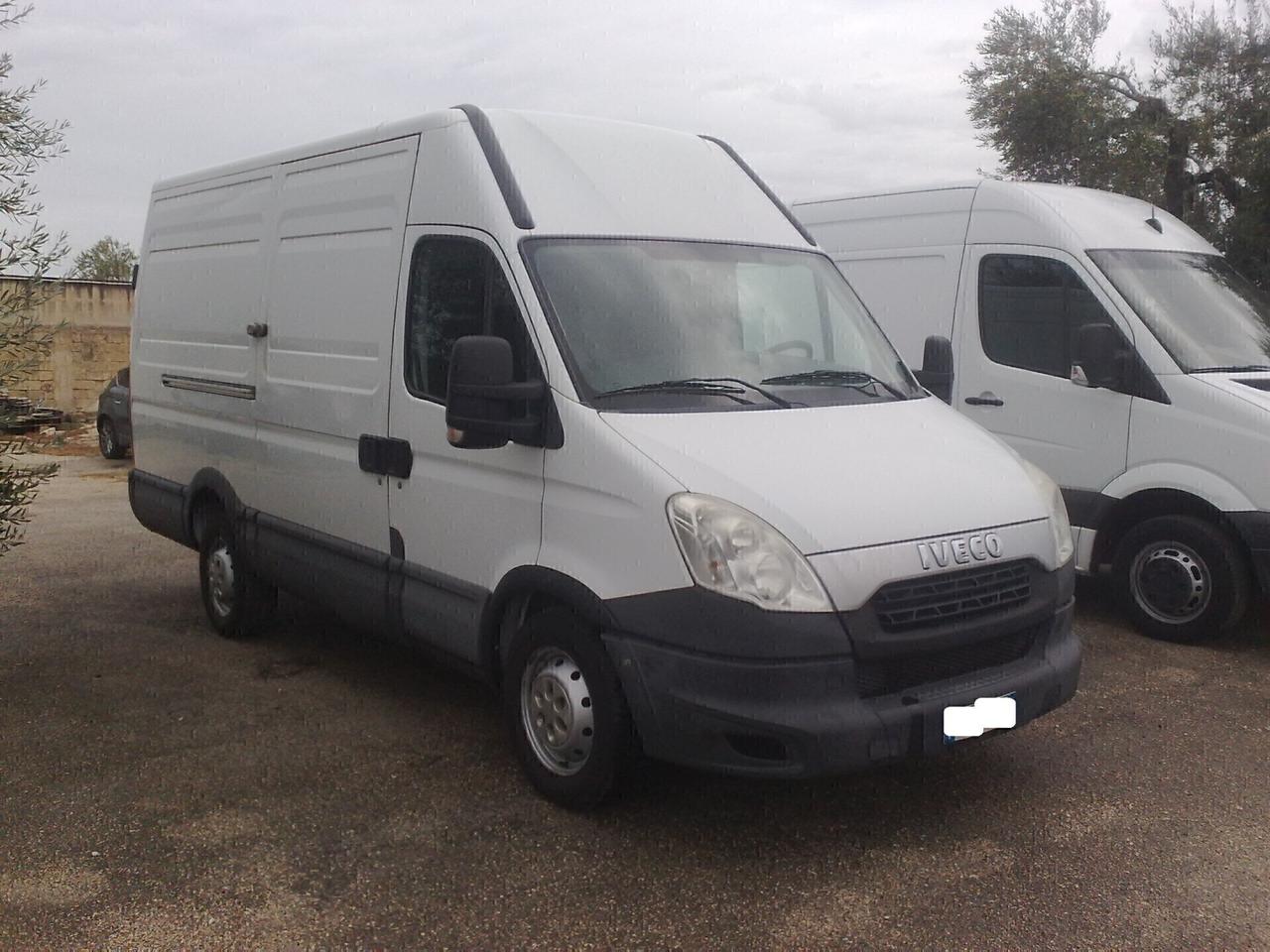 Iveco Daily 35s21 3000cc FURGONE DI SERIE - 2014