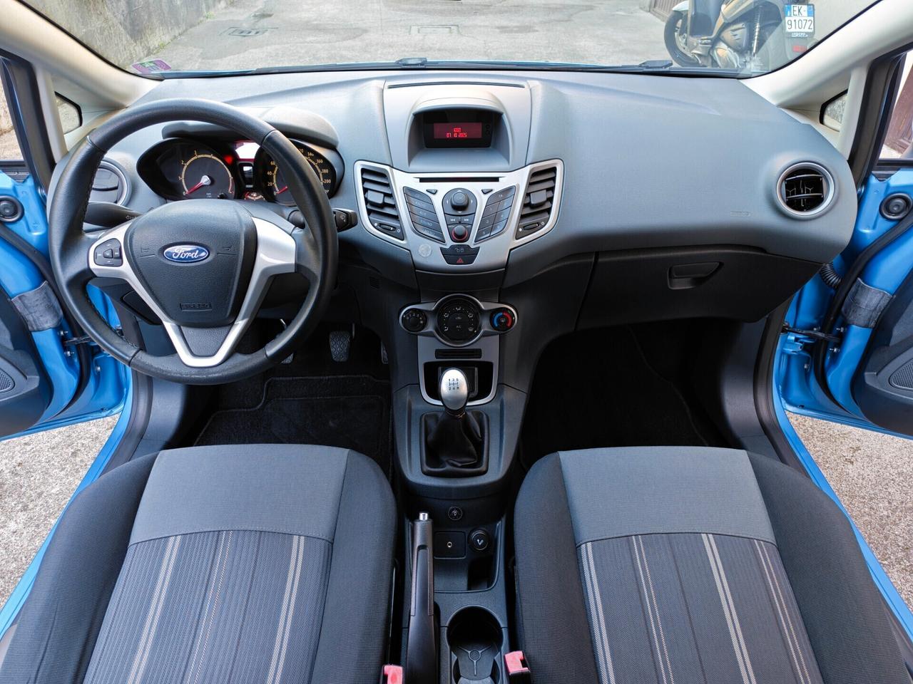 Ford Fiesta 1.4 GPL 97cv 129.000km / Neopatentati