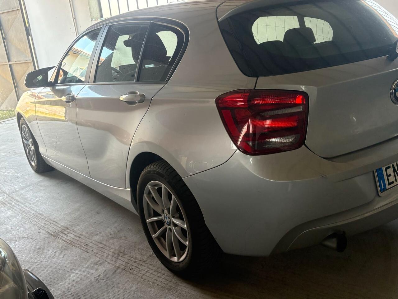 Bmw 116 116d 5p. Urban