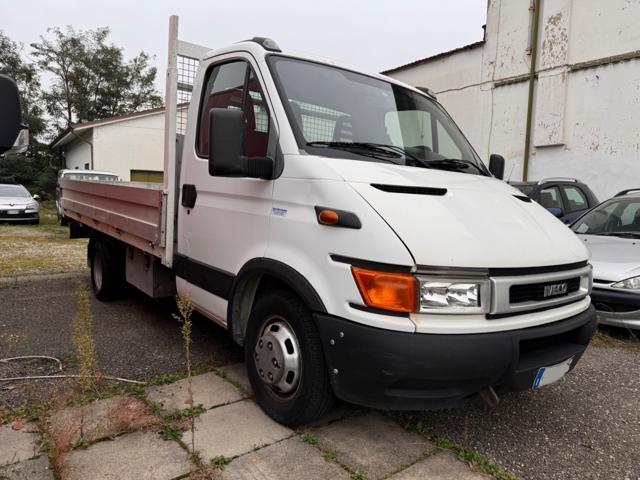 IVECO Daily PASSO LUNGO CASSONATO 2.3 Hpi TDI GEMELLATO