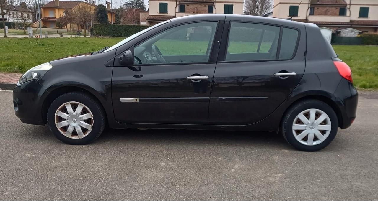 Renault Clio 1.2 16V 5 porte GPL Dynamique