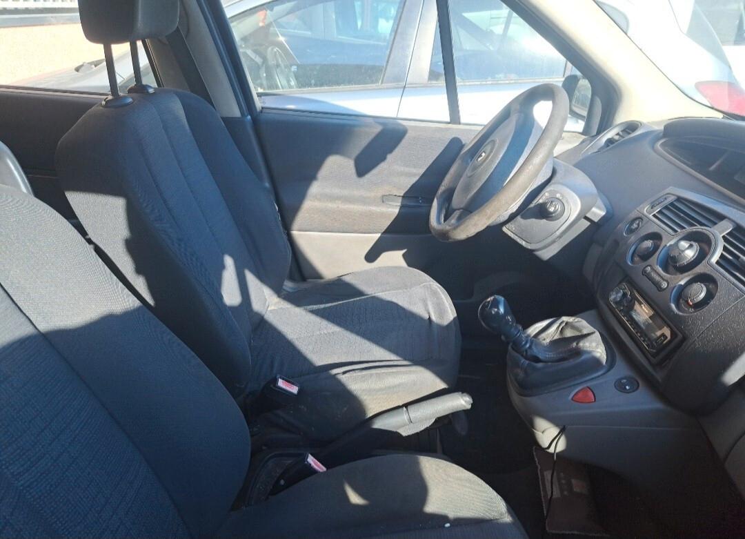 Renault Scenic 1.5 td 105 cv 380000 km
