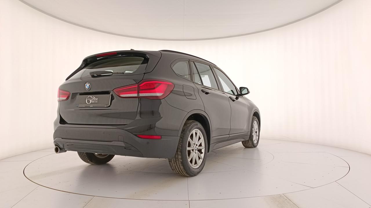 BMW X1 F48 2019 - X1 sdrive18i Advantage 136cv