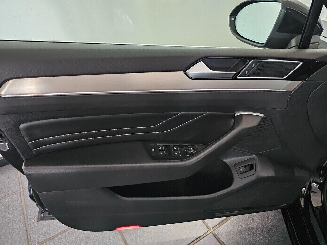 Vw Passat Var. 2.0 TDI SCR 190 CV DSG Executive BMT
