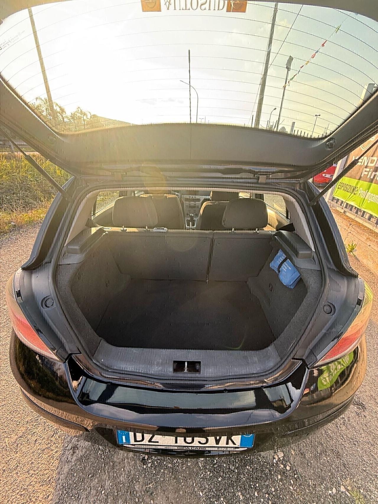 Opel Astra 1.4 16V GPL-TECH 5 porte Enjoy