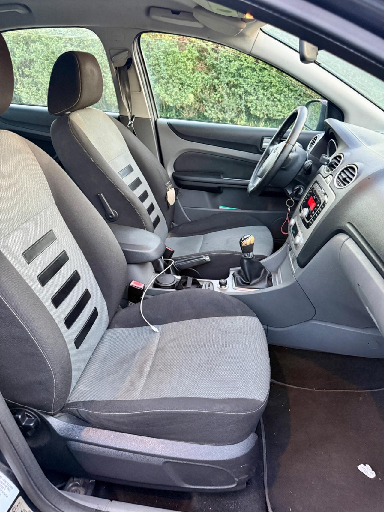 Ford Focus 1.6 (100CV) 5p. Titanium