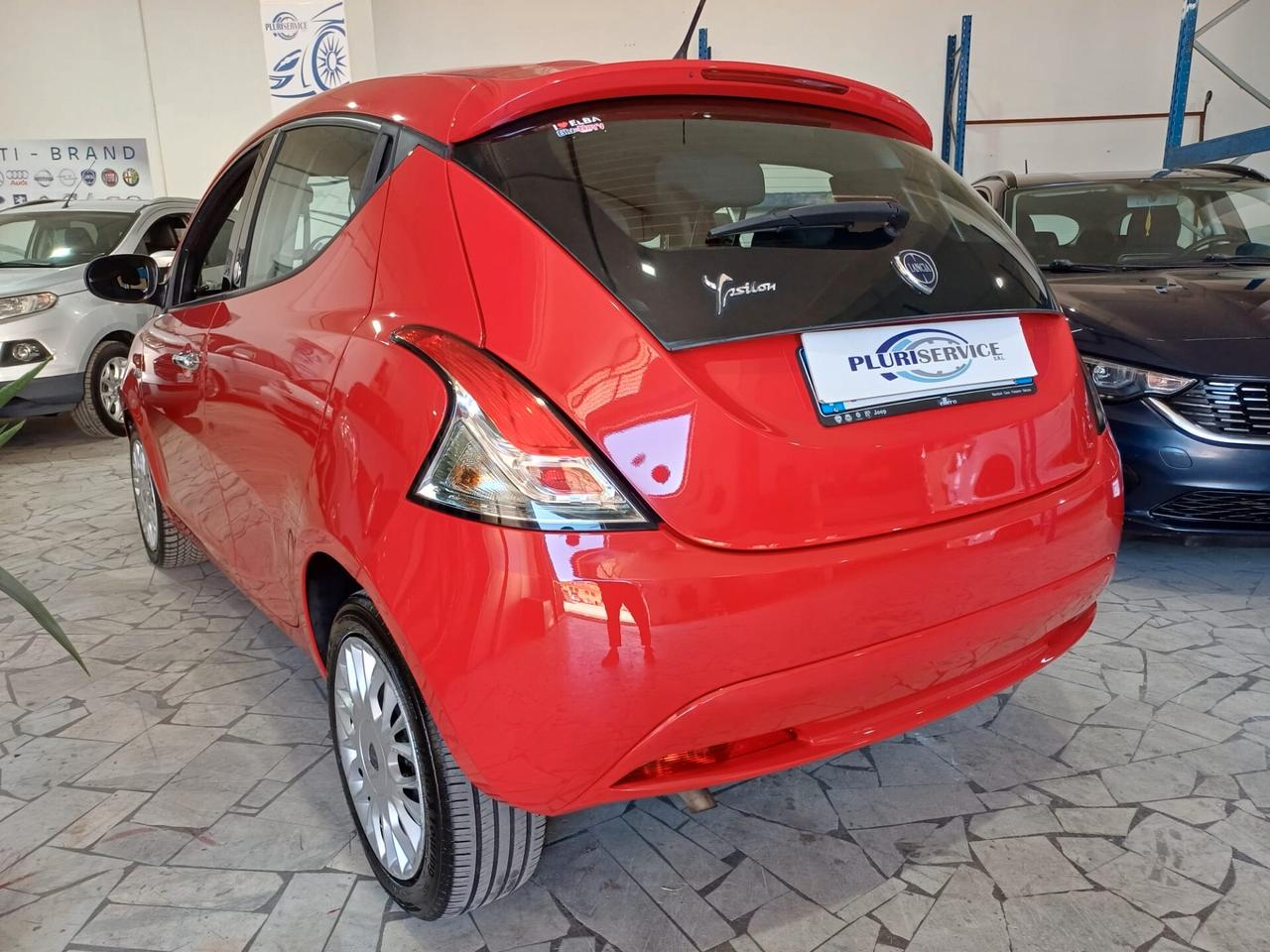 Lancia Ypsilon GPL DI SERIE Fiammante - 2018