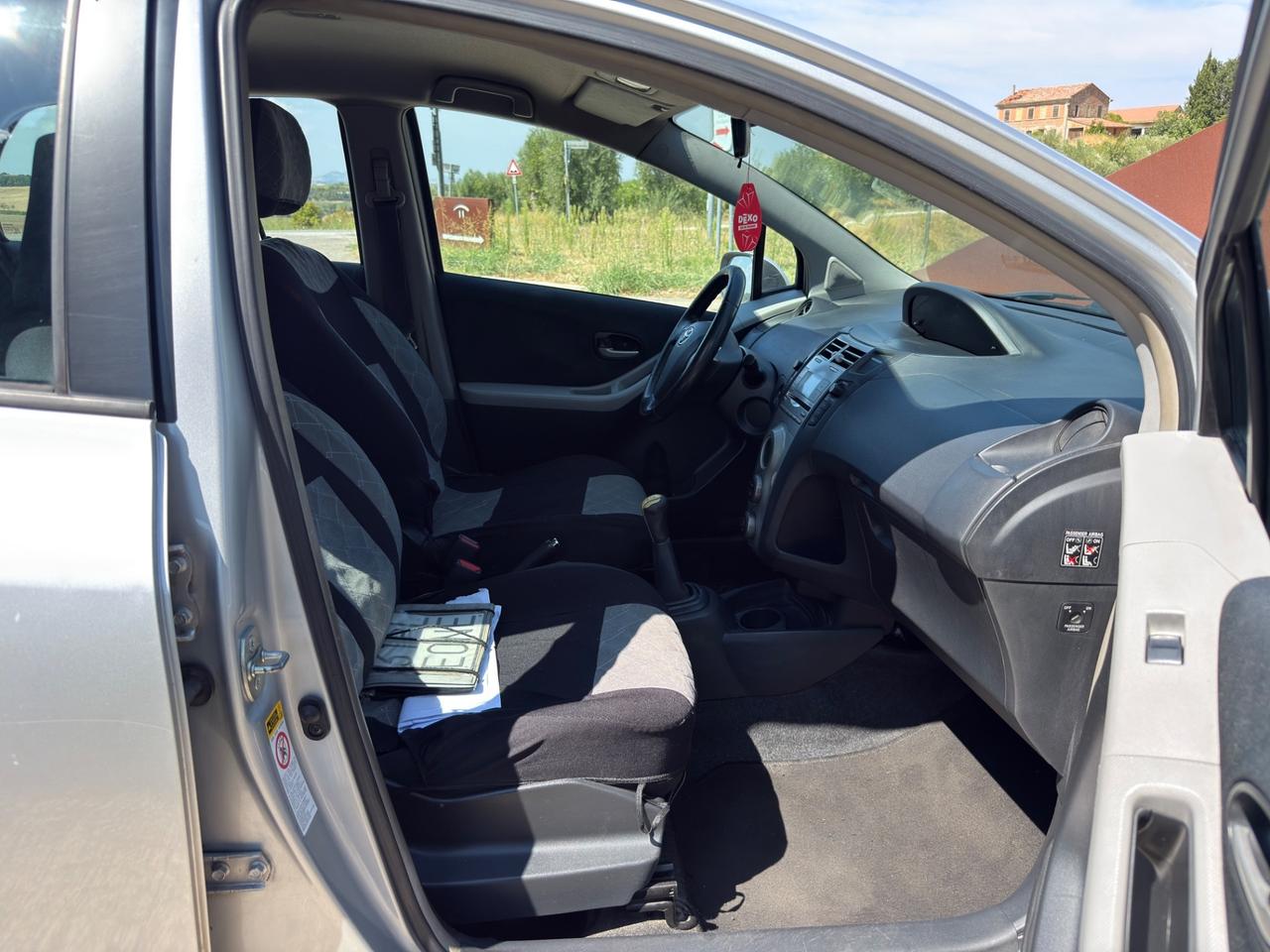 Toyota Yaris 1.3 5 porte Sol PERFETTA
