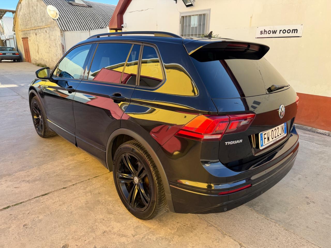 Volkswagen Tiguan 1.6 TDI R-Line - 2019