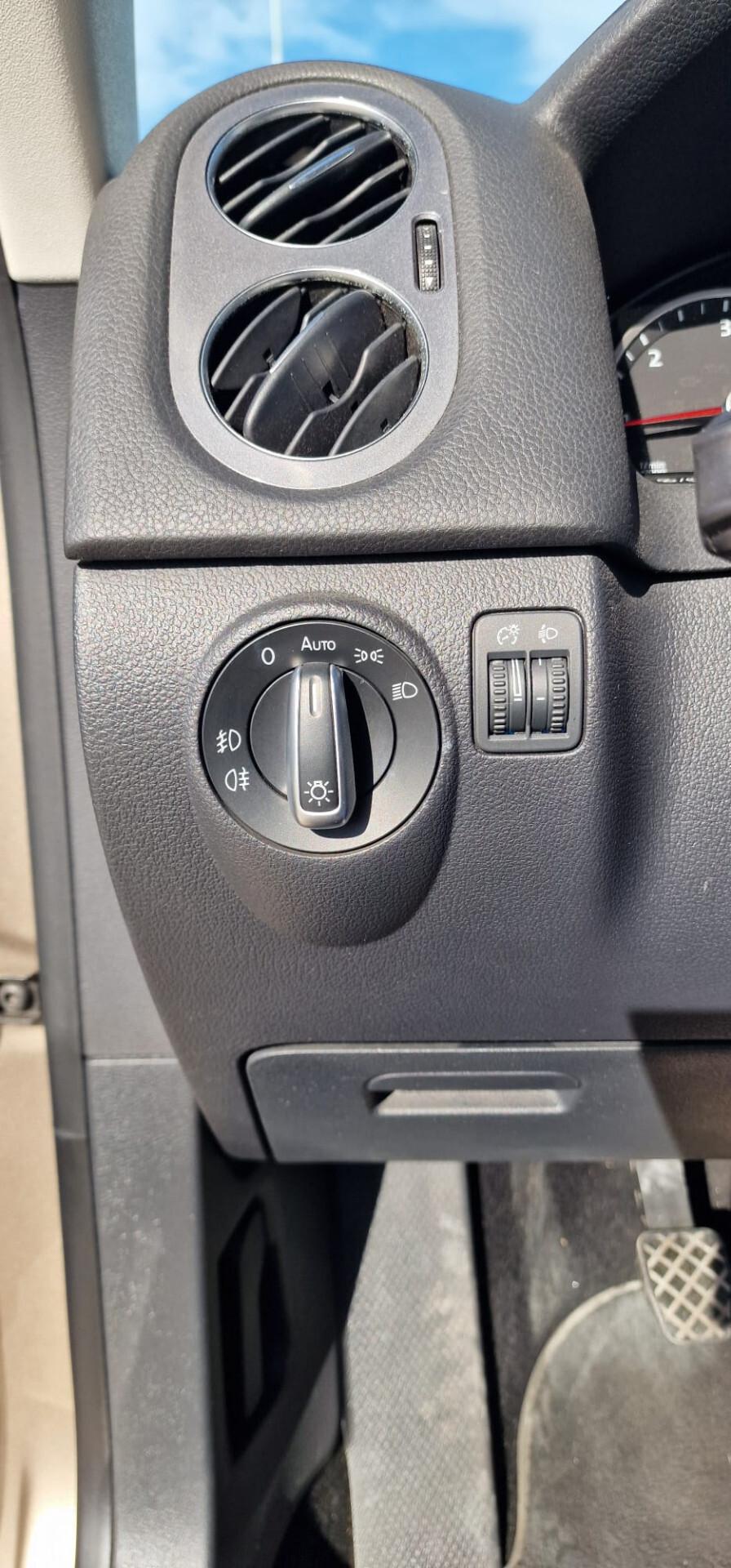 Volkswagen Tiguan 2.0 TDI 110 CV Sport & Style BlueMotion Tech