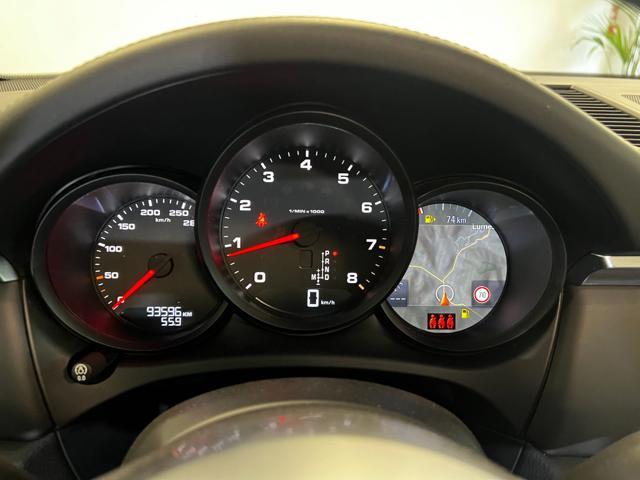 PORSCHE Macan 2.0 GANCIO / P.A.S.M. / TETTO / BIANCO PERLA / 21"