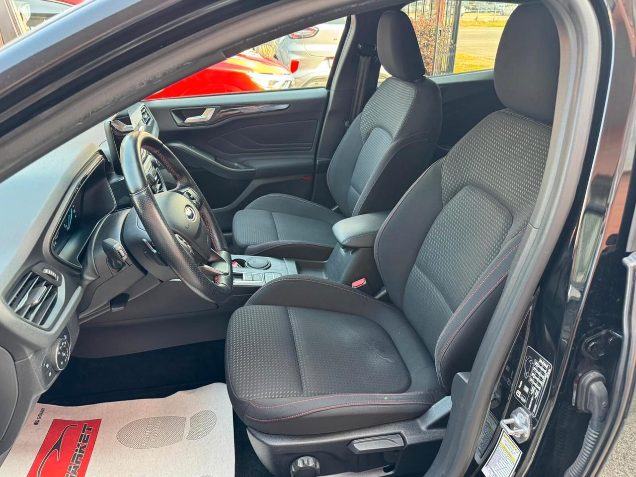 Ford Focus 1.0 EcoBoost 125 CV automatico SW ST-Line