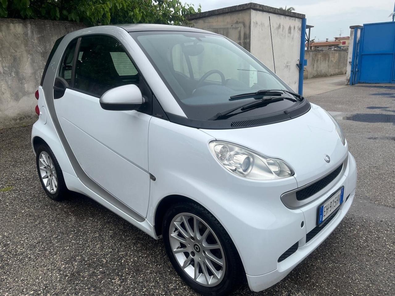 Smart for two 1.0 mhd - passion/navi -2012