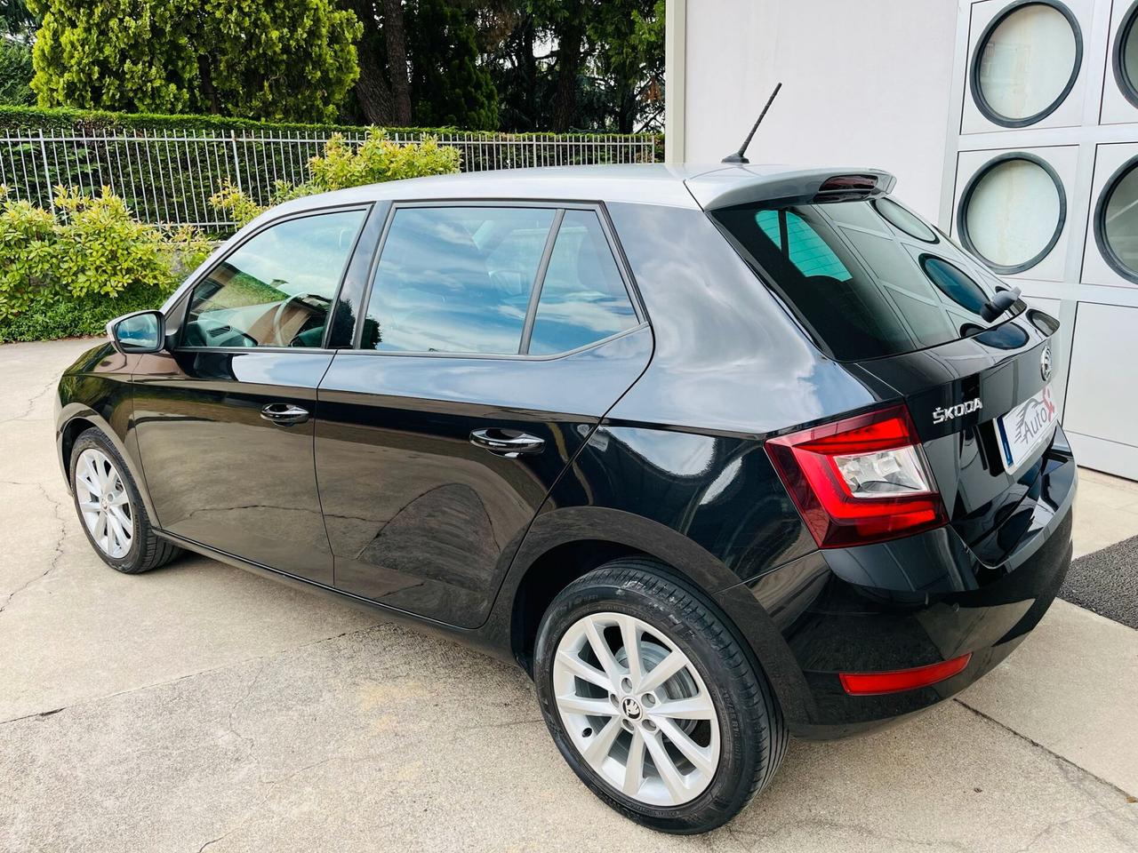 Skoda Fabia 1.0 MPI 75 CV Twin Color Nero