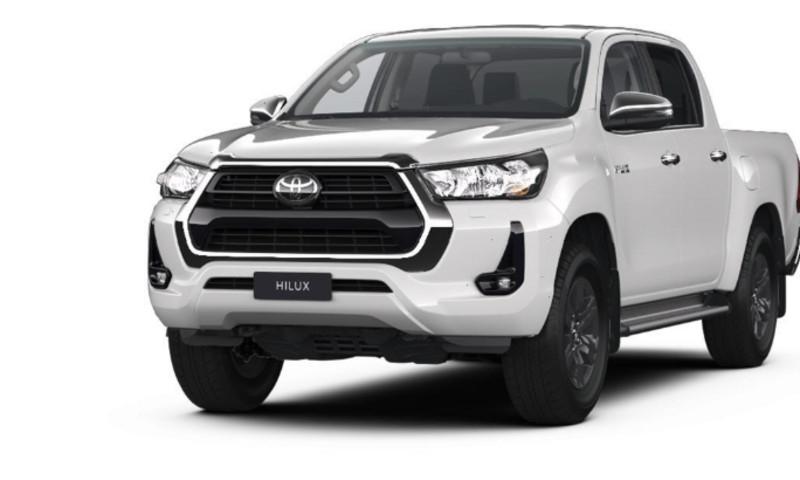 Toyota Hilux Hilux 2.8 D-4D A/T 4WD 48V 4 porte Double Cab Lounge