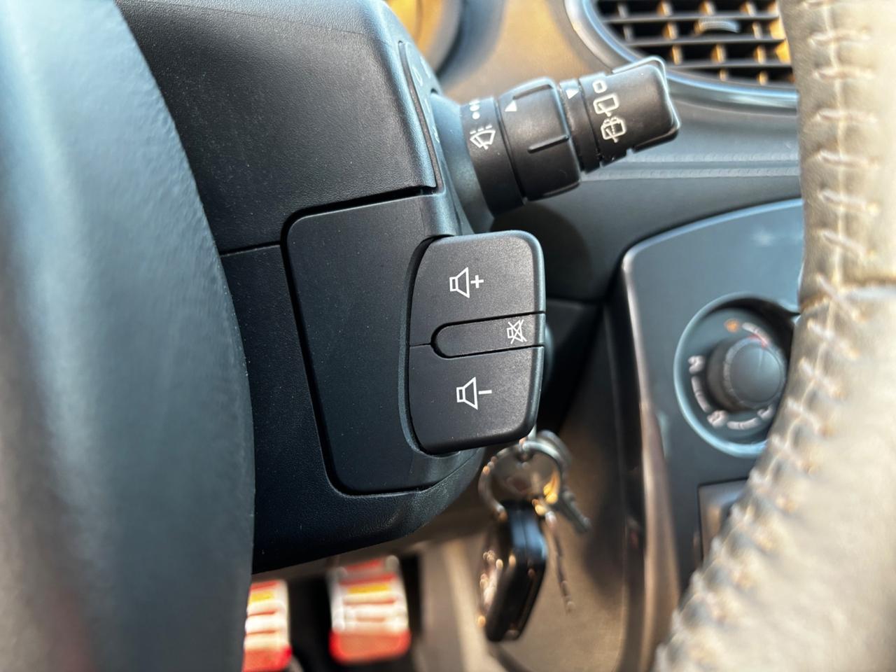 Renault Clio 1.2 16V 5 porte Luxe