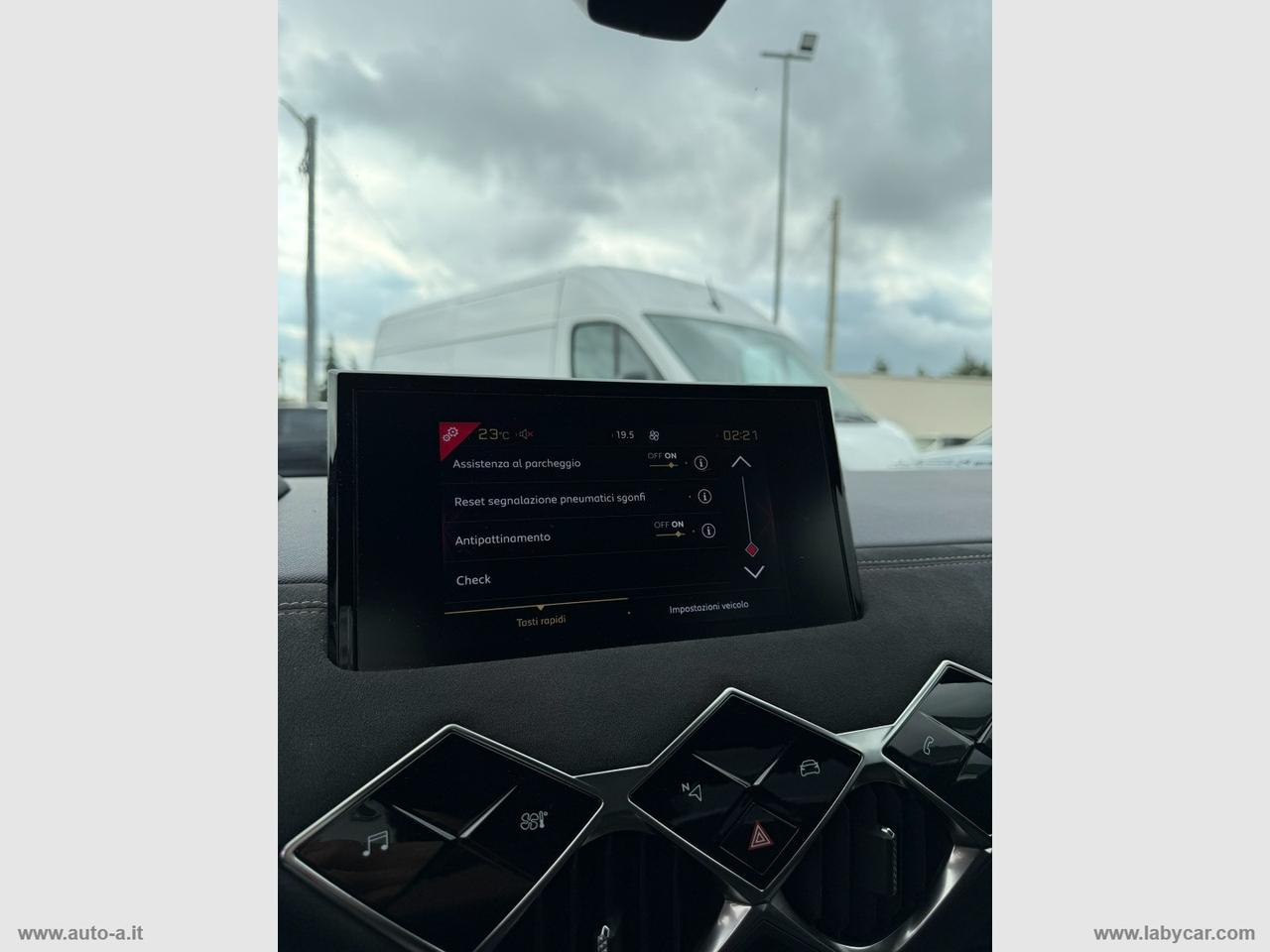 DS AUTOMOBILES DS 3 Crossback BlueHDi 110 PERFORMANCE LINE