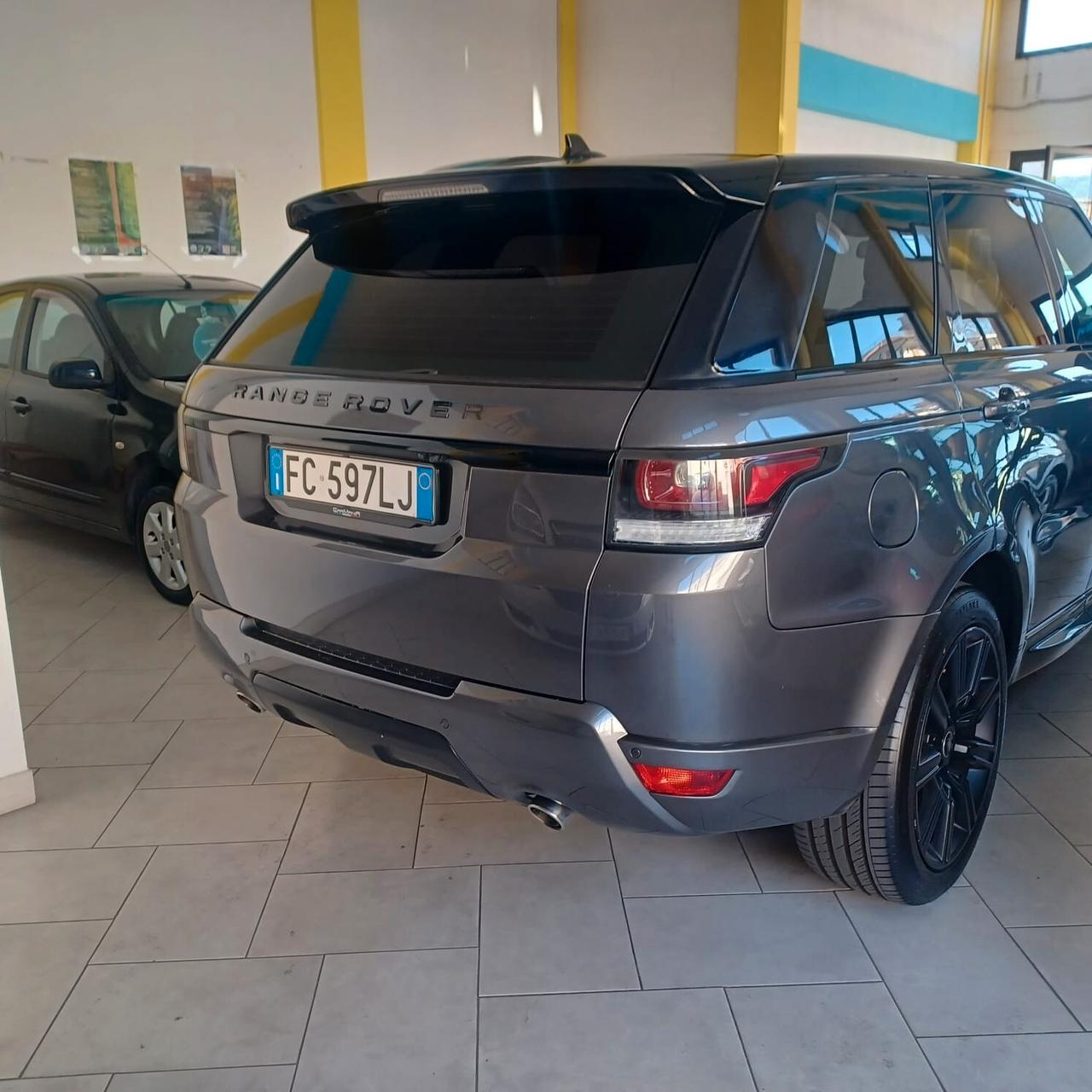 STUPENDA FULL OPTIONAL RANGE ROVER SPORT 3.0 TDI 4X4 AUTOM