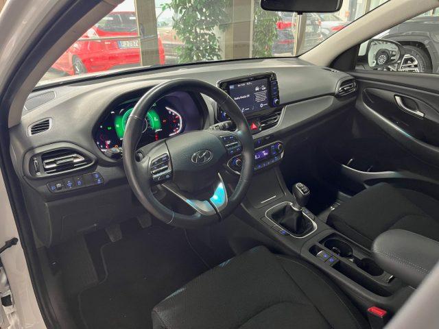 HYUNDAI i30 1.6 CRDi hybrid 39.000km