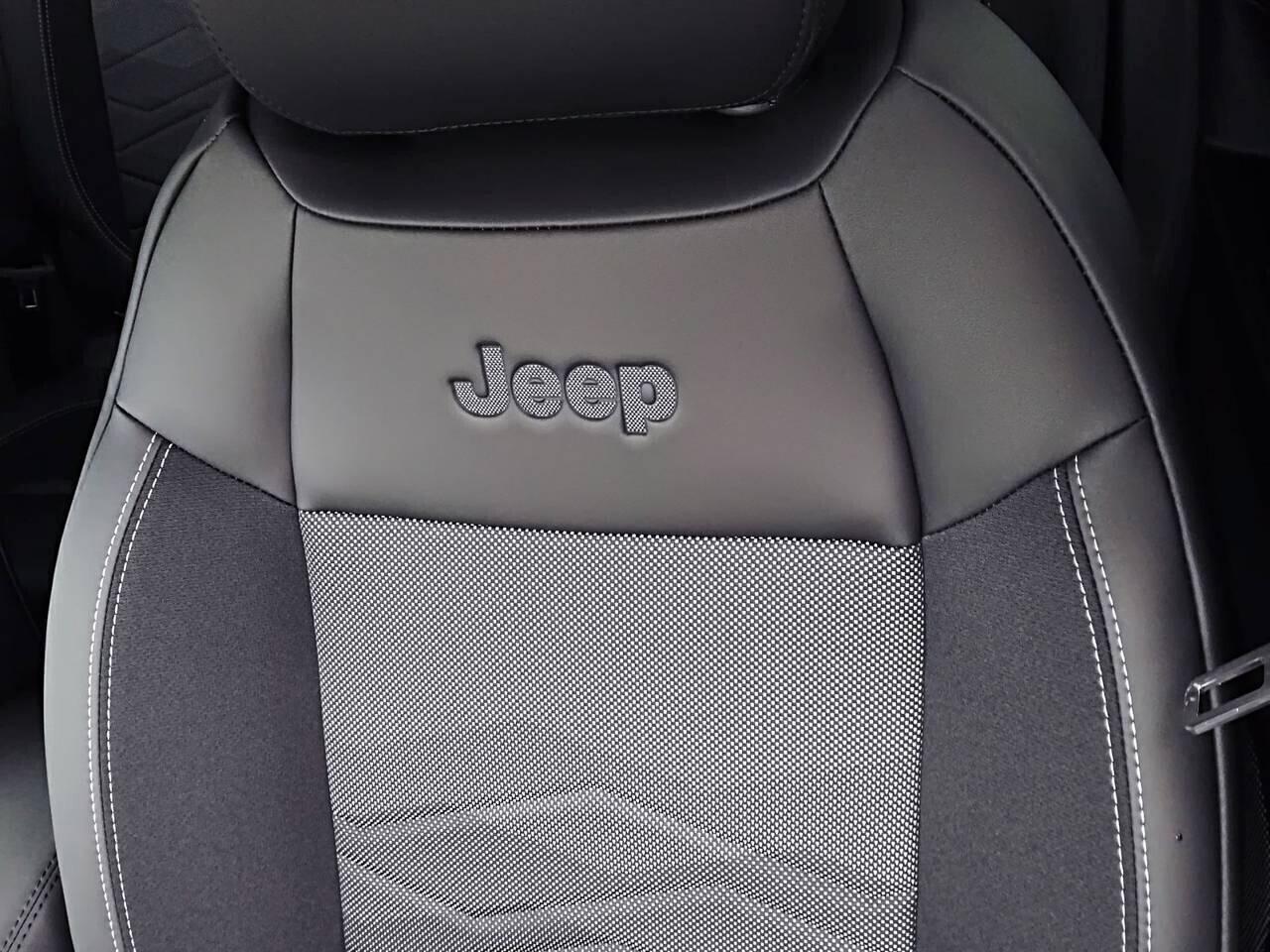 Jeep Avenger 1.2 Turbo 100 CV Summit