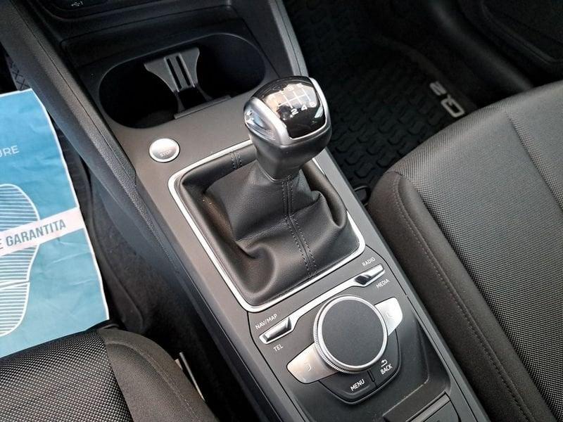 Audi Q2 Q2 35 TFSI Identity Black